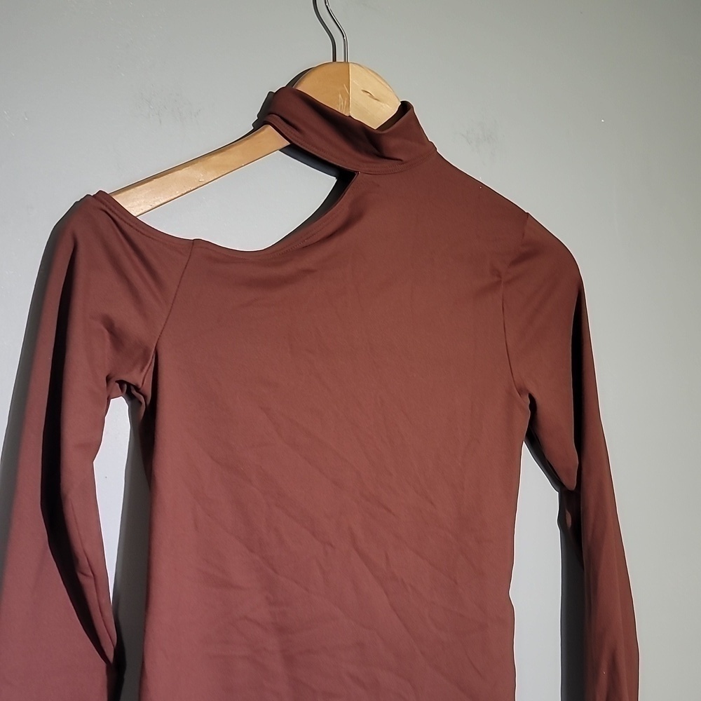 Abercrombie & Fitch Soft A& F Bodycon Cropped Off Shoulder Asymetrical Top